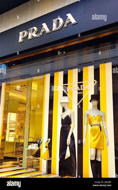 prada store düsseldorf